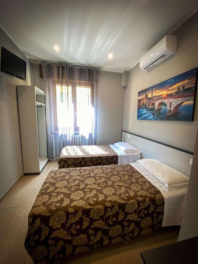 Hotel Arena Verona Bagian luar foto