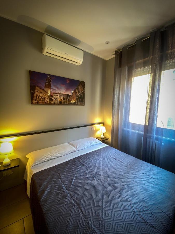 Hotel Arena Verona Bagian luar foto
