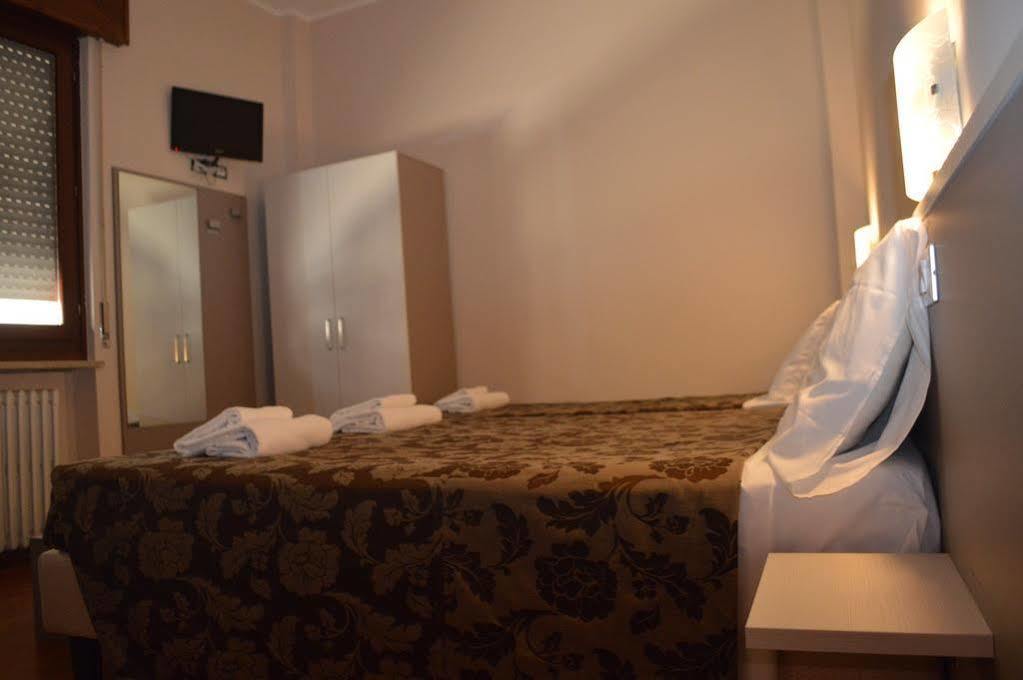 Hotel Arena Verona Bagian luar foto